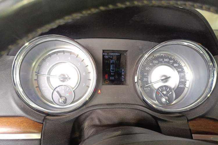 Used Chrysler 300C 2014 3.0L Excellence Edition Instrument Cluster