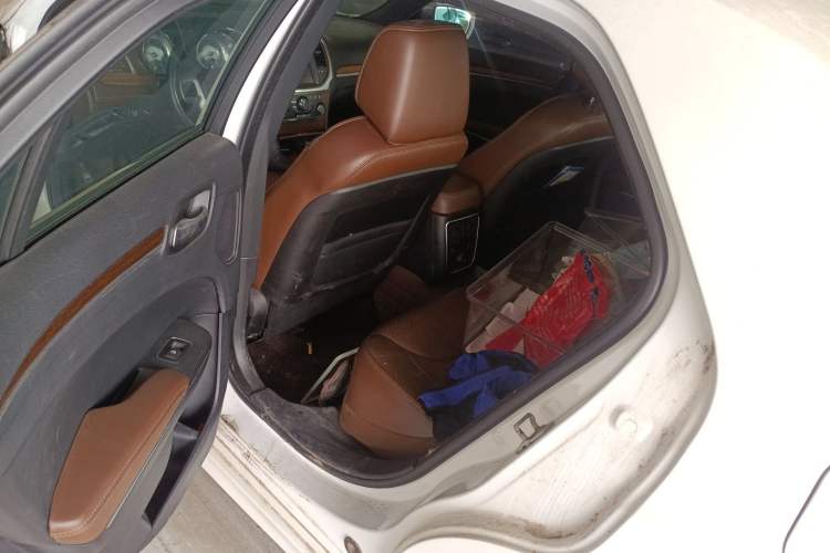 Used Chrysler 300C 2014 3.0L Excellence Edition Left Rear Seat