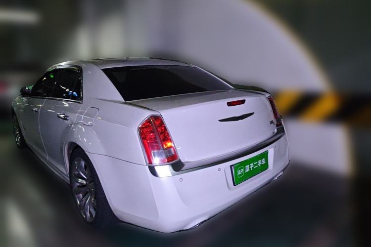 Used Chrysler 300C 2014 3.0L Excellence Edition Rear Left 45 Deg