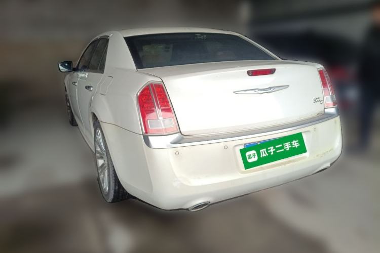 Used Chrysler 300C 2014 3.0L Excellence Edition Rear Left 45 Deg