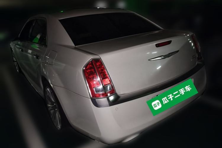 Used Chrysler 300C 2014 3.0L Excellence Edition Rear Left 45 Deg