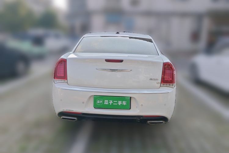 Used Chrysler 300C 2014 3.0L Excellence Edition Rear