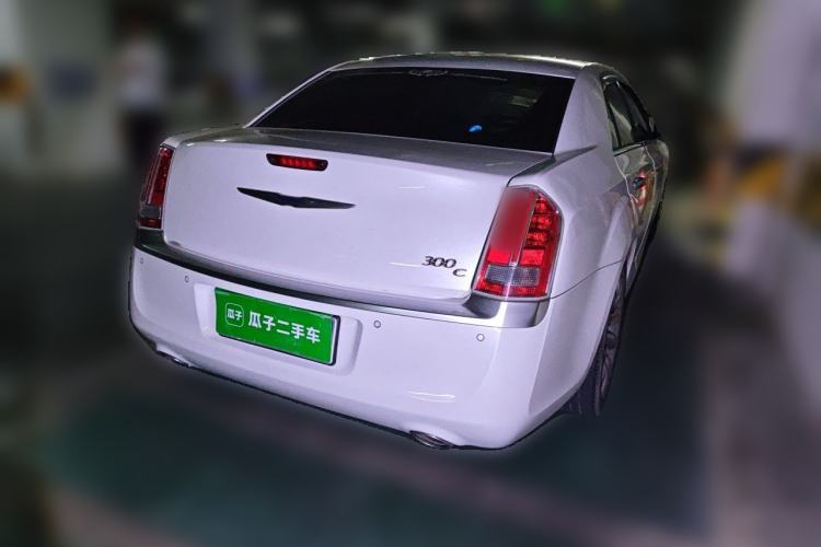 Used Chrysler 300C 2014 3.0L Excellence Edition Rear Right 45 Deg