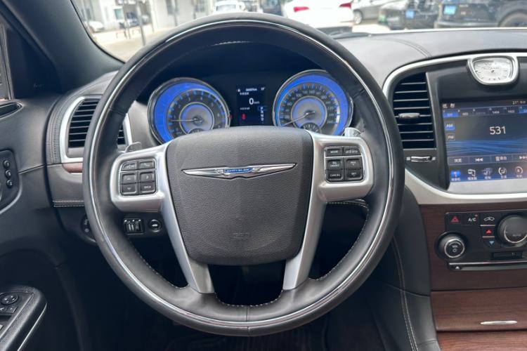 Used Chrysler 300C 2014 3.0L Excellence Edition Steering Wheel