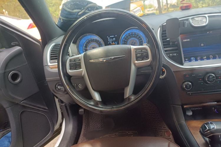 Used Chrysler 300C 2014 3.0L Excellence Edition Steering Wheel