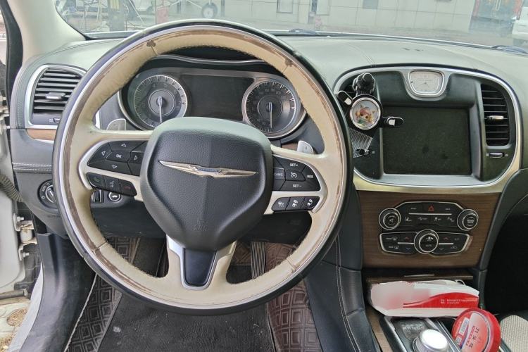 Used Chrysler 300C 2014 3.0L Excellence Edition Steering Wheel