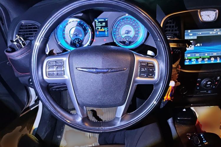 Used Chrysler 300C 2014 3.0L Excellence Edition Steering Wheel