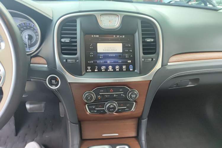 Used Chrysler 300C 2016 3.0L Supreme Edition Audio And AC Panel