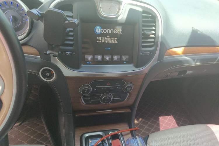 Used Chrysler 300C 2016 3.0L Supreme Edition Audio And AC Panel