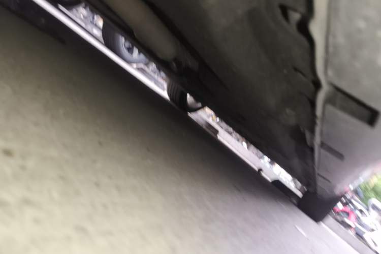 Used Chrysler 300C 2016 3.0L Supreme Edition Chassis Front Left