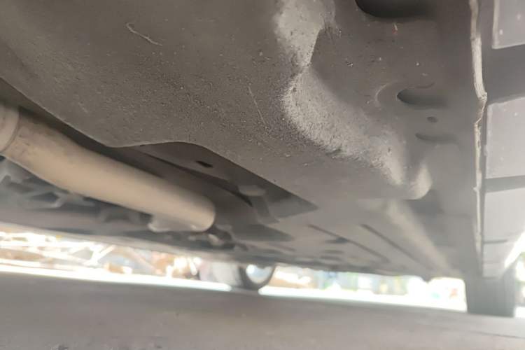 Used Chrysler 300C 2016 3.0L Supreme Edition Chassis Front Left