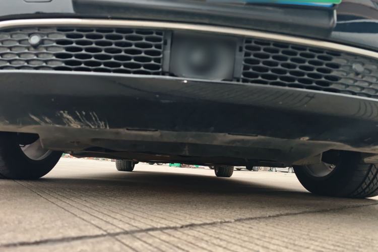 Used Chrysler 300C 2016 3.0L Supreme Edition Chassis Front