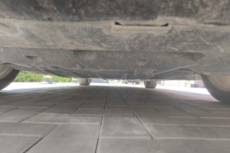 Used Chrysler 300C 2016 3.0L Supreme Edition Chassis Front