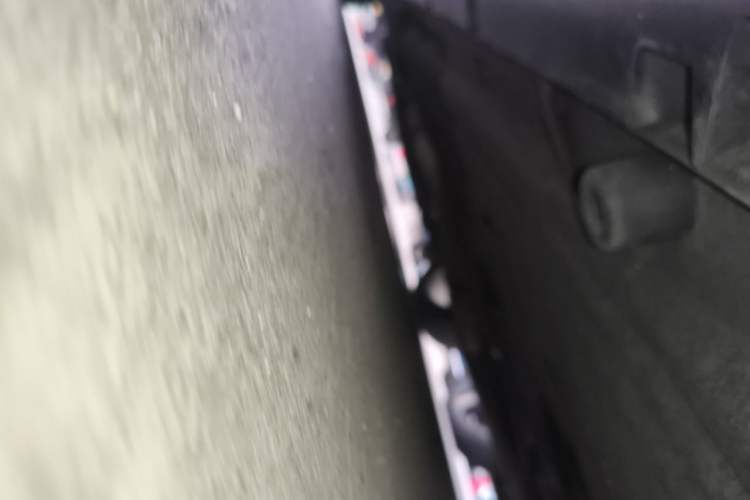 Used Chrysler 300C 2016 3.0L Supreme Edition Chassis Rear Left