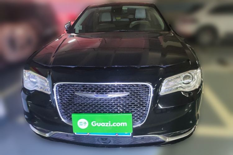 Used Chrysler 300C 2016 3.0L Supreme Edition Exterior 1