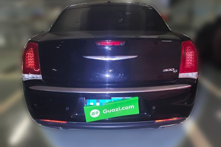 Used Chrysler 300C 2016 3.0L Supreme Edition Exterior 4