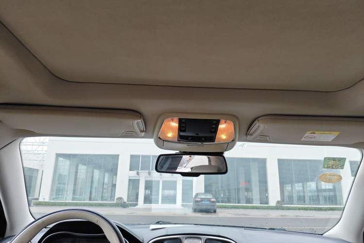 Used Chrysler 300C 2016 3.0L Supreme Edition Headliner