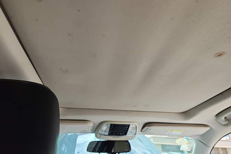Used Chrysler 300C 2016 3.0L Supreme Edition Headliner