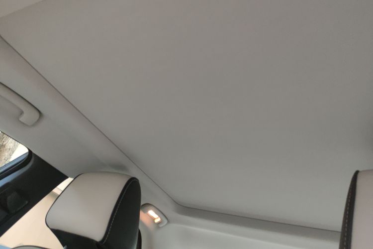 Used Chrysler 300C 2016 3.0L Supreme Edition Headliner
