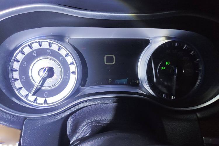 Used Chrysler 300C 2016 3.0L Supreme Edition Instrument Cluster