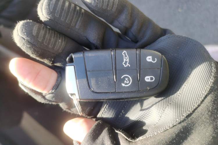 Used Chrysler 300C 2016 3.0L Supreme Edition Interior 1