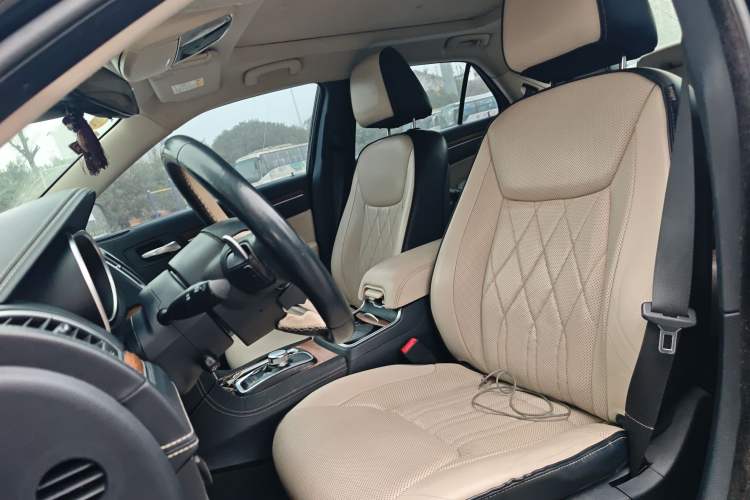 Used Chrysler 300C 2016 3.0L Supreme Edition Left Front Seat