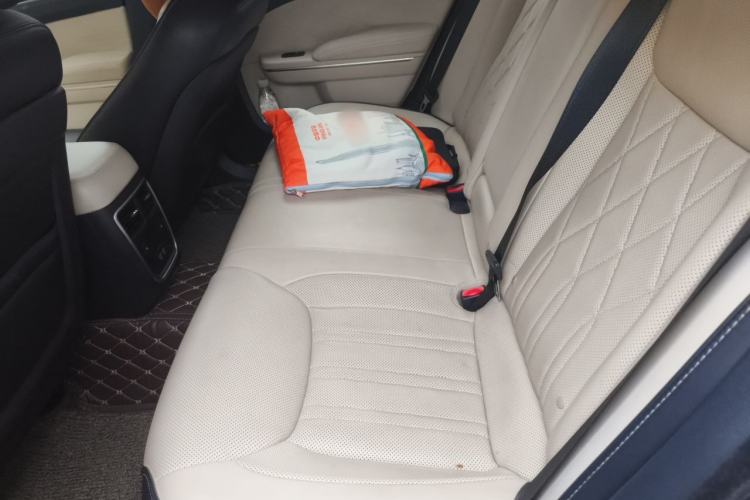 Used Chrysler 300C 2016 3.0L Supreme Edition Left Rear Seat