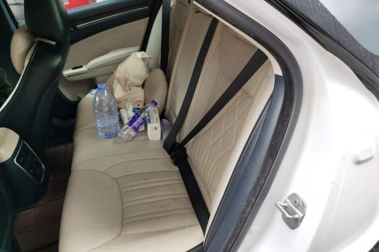 Used Chrysler 300C 2016 3.0L Supreme Edition Left Rear Seat