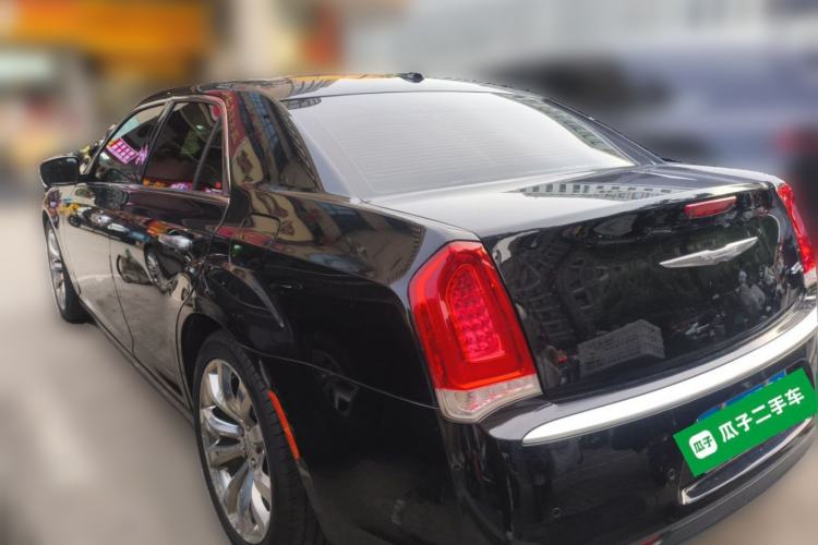 Used Chrysler 300C 2016 3.0L Supreme Edition Rear Left 45 Deg