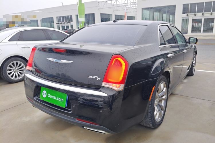 Used Chrysler 300C 2016 3.0L Supreme Edition Rear Right 45 Deg