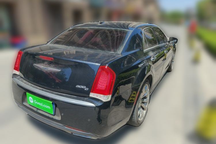 Used Chrysler 300C 2016 3.0L Supreme Edition Rear Right 45 Deg