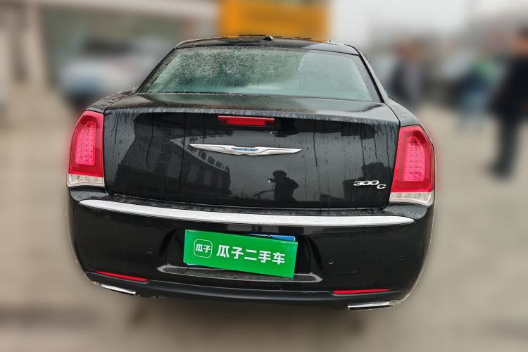 Used Chrysler 300C 2016 3.0L Supreme Edition Rear