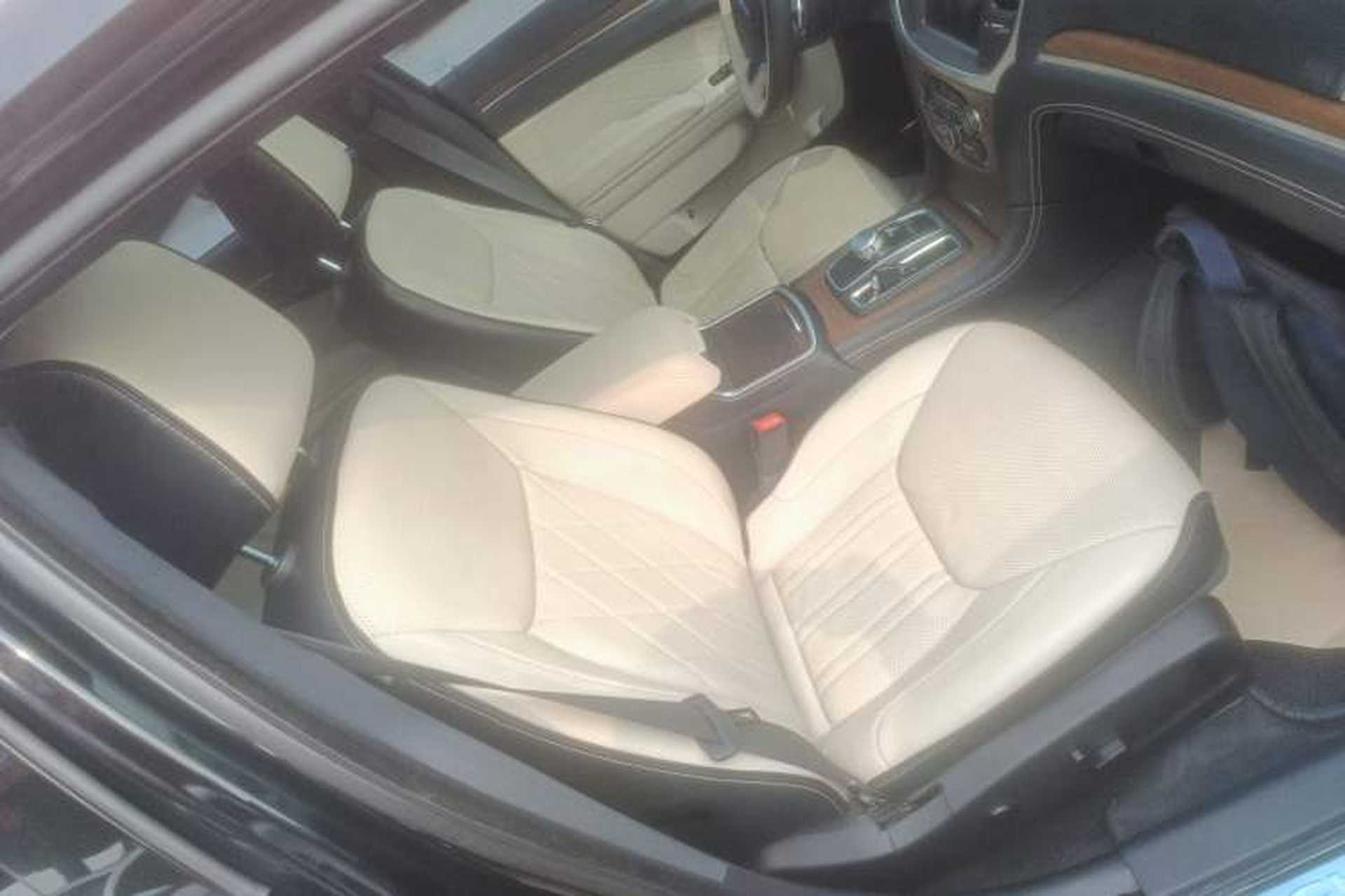 Used Chrysler 300C 2016 3.0L Supreme Edition Right Front Seat