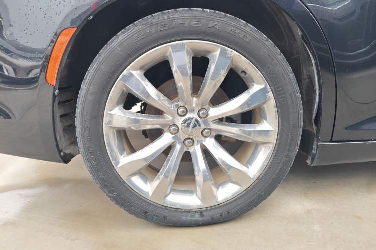 Used Chrysler 300C 2016 3.0L Supreme Edition Right Rear Wheel Hub