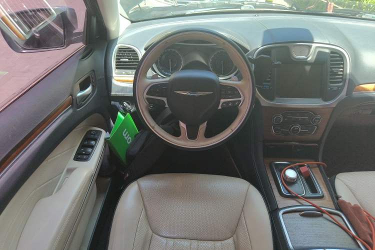 Used Chrysler 300C 2016 3.0L Supreme Edition Steering Wheel