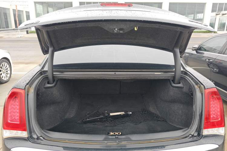 Used Chrysler 300C 2016 3.0L Supreme Edition Trunk