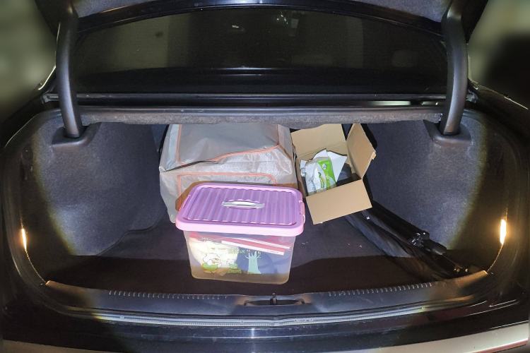 Used Chrysler 300C 2016 3.0L Supreme Edition Trunk