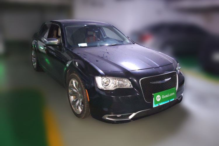 Used Chrysler 300C 2016 3.0L Supreme Edition Front Right 45 Deg