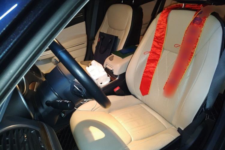 Used Chrysler 300C 2016 3.0L Supreme Edition Left Front Seat