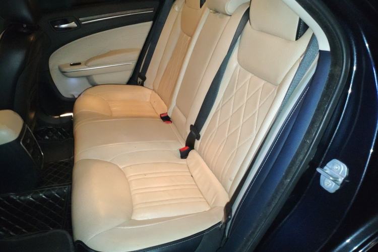 Used Chrysler 300C 2016 3.0L Supreme Edition Left Rear Seat