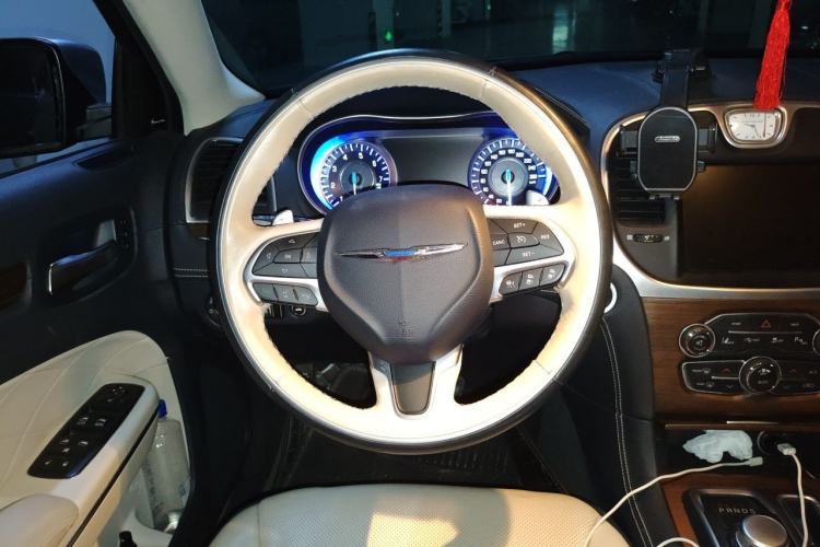 Used Chrysler 300C 2016 3.0L Supreme Edition Steering Wheel