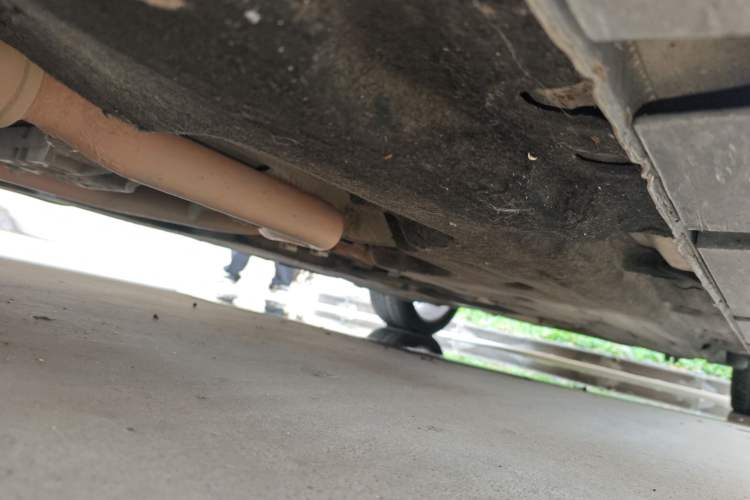 Used Chrysler 300C 2016 3.0L Supreme Edition Chassis Front Left