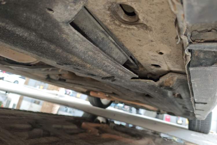 Used Chrysler 300C 2016 3.0L Supreme Edition Chassis Rear Right