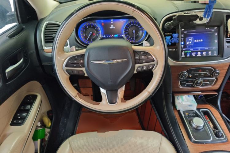Used Chrysler 300C 2016 3.0L Supreme Edition Steering Wheel
