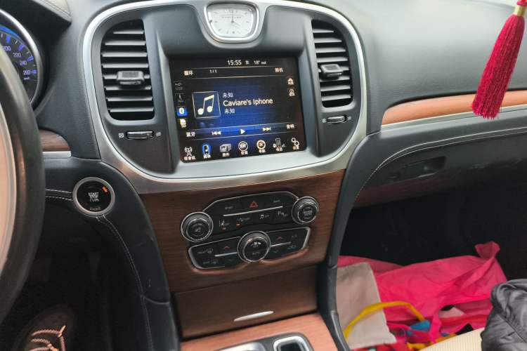 Used Chrysler 300C 2016 3.0L Supreme Edition Audio And AC Panel
