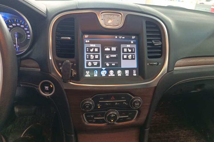 Used Chrysler 300C 2016 3.0L Supreme Edition Audio And AC Panel