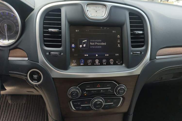 Used Chrysler 300C 2016 3.0L Supreme Edition Audio And AC Panel