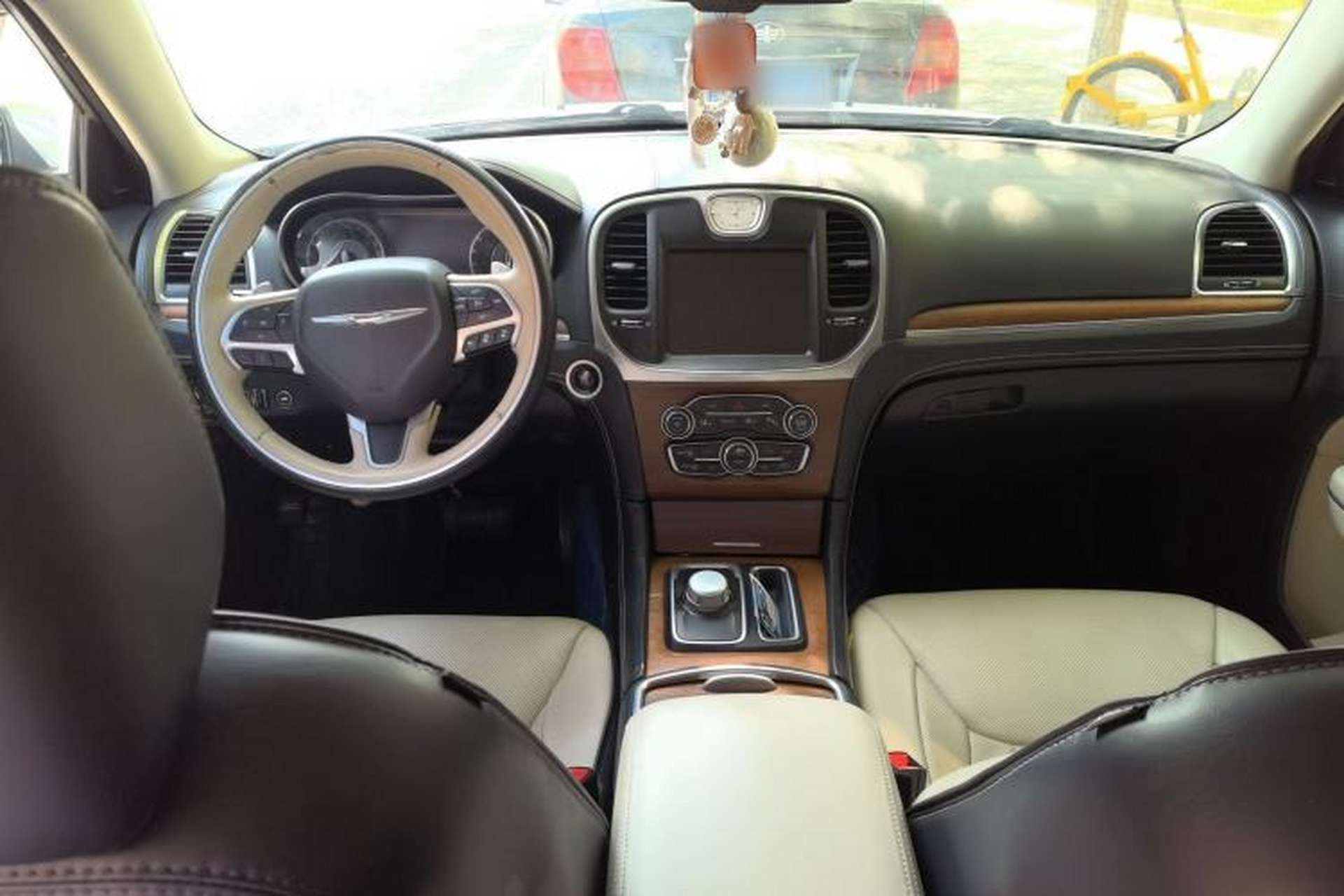 Used Chrysler 300C 2016 3.0L Supreme Edition Center Console