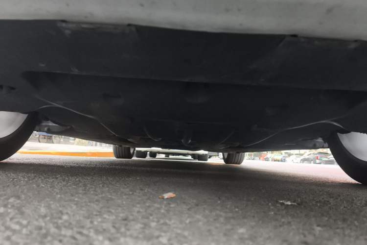 Used Chrysler 300C 2016 3.0L Supreme Edition Chassis Front