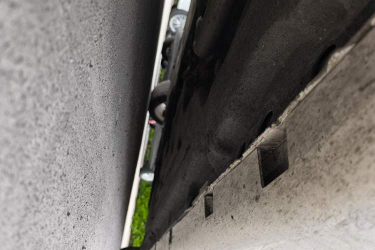 Used Chrysler 300C 2016 3.0L Supreme Edition Chassis Front Left